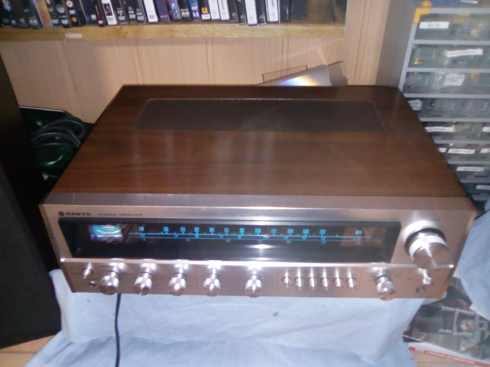 ampli tuner Sanyo DCX4000L Téléphones et tablettes