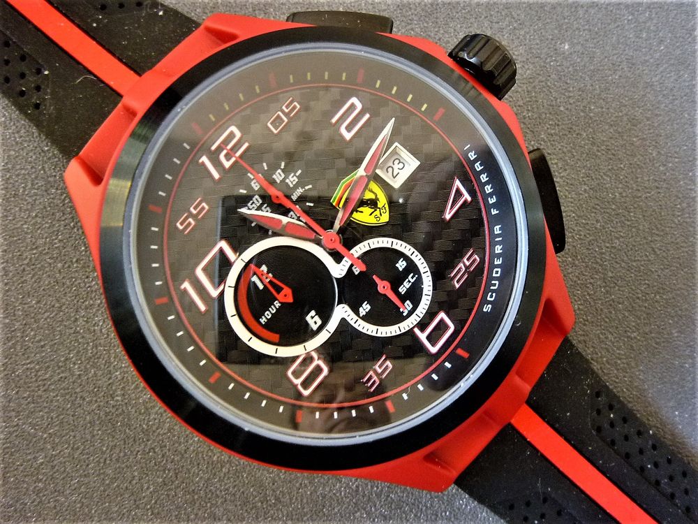 FERRARI SCUDERIA montre chrono homme s&eacute;rie limit&eacute;e 2012 SCF1 Bijoux et montres