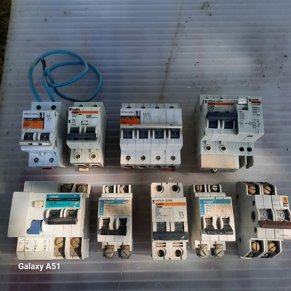 Mat&eacute;riel &eacute;lectrique divers Bricolage