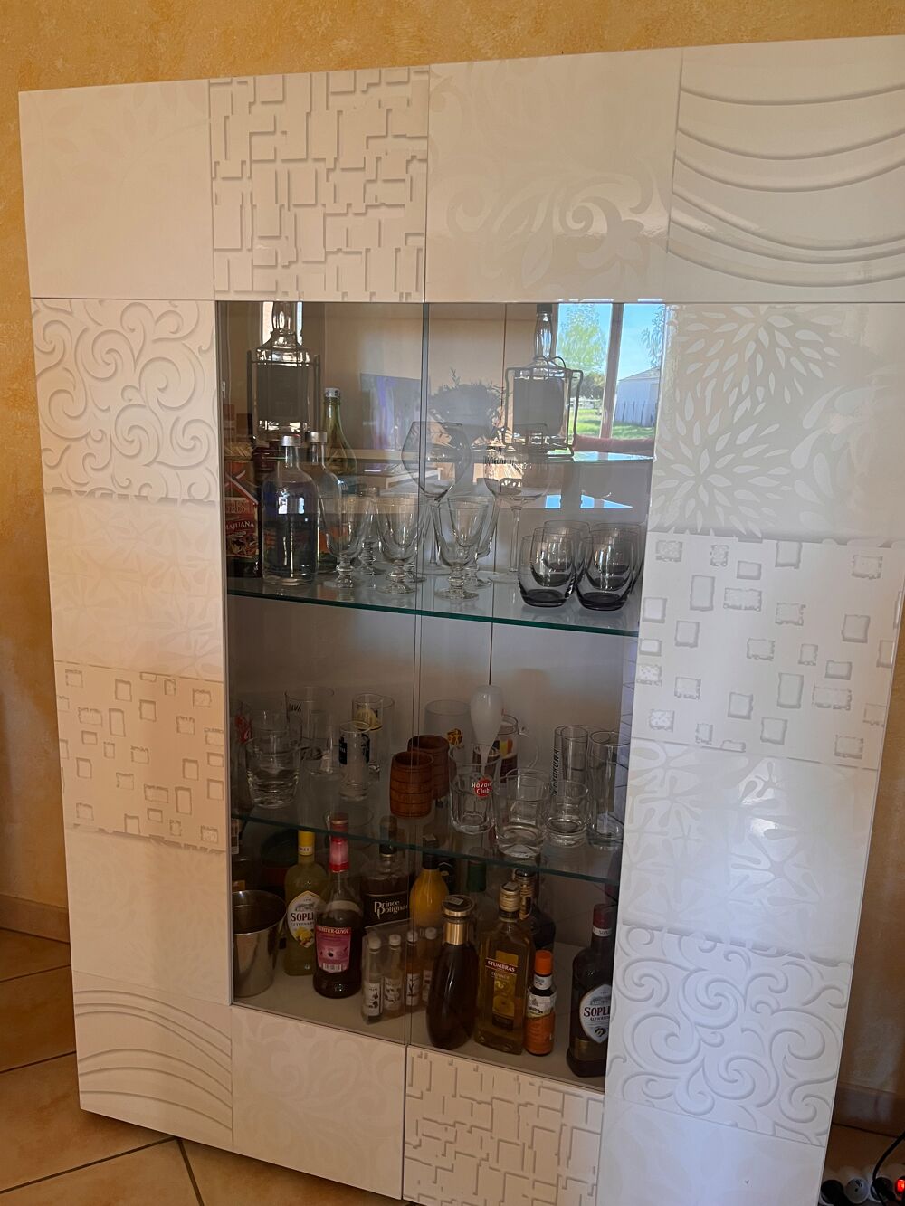 Vitrine excellent &eacute;tat, &agrave; r&eacute;cup&eacute;rer sur place Meubles