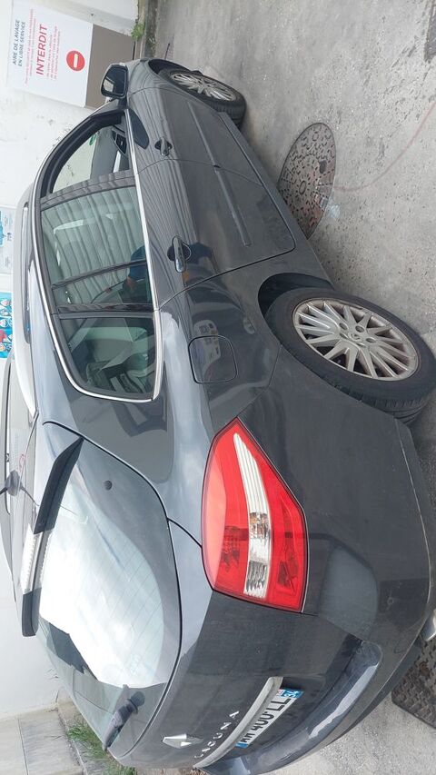 Renault laguna iii estate Laguna Estate III 2.0 dCi 130 Black Edit