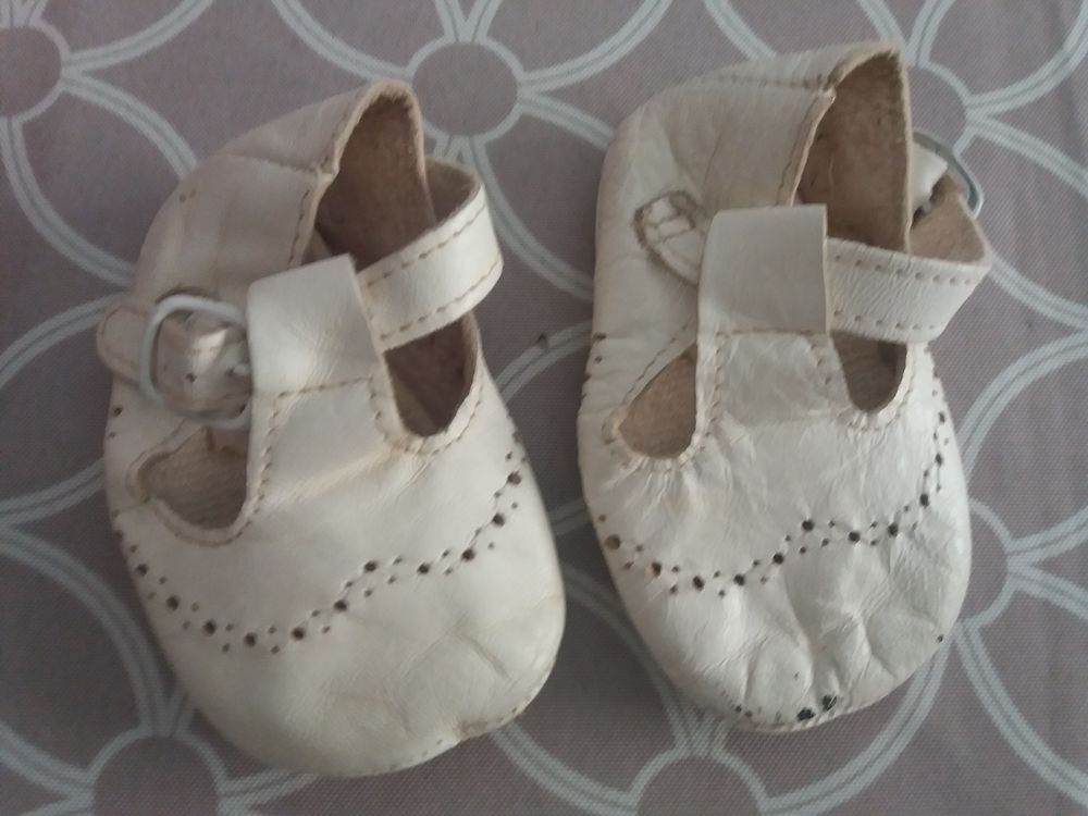 Chaussons b&eacute;b&eacute; pointure 16 Puriculture