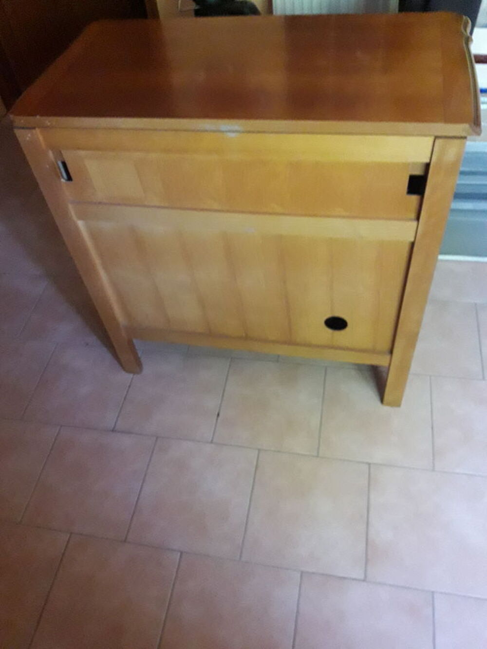 Meuble support de t&eacute;l&eacute; en merisier avec 1 tiroir coulissant Meubles