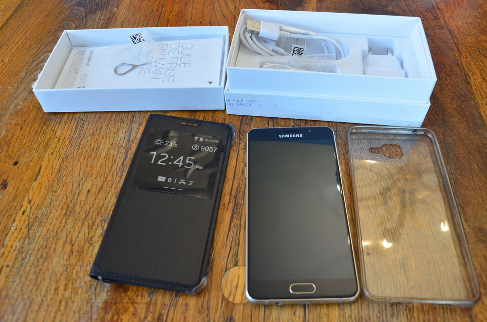 Samsung galaxy A5 2016 Or tr&egrave;s bon &eacute;tat Téléphones et tablettes