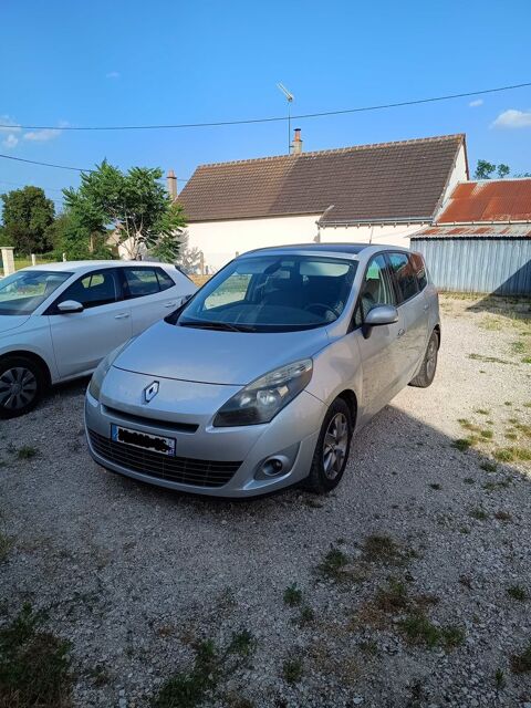 Renault Grand Sc&eacute;nic III Grand Sc&eacute;nic dCi 130 Energy Business 7 pl 2011 occasion Ch&acirc;tillon-sur-Cher 41130