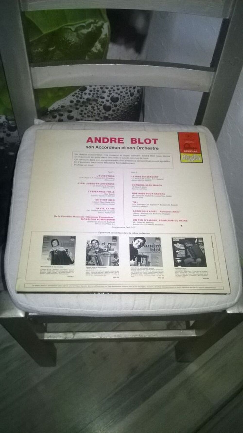 Vinyle Andr&eacute; Blot Et Son Orchestre
Excellent etat
L'Avvent CD et vinyles