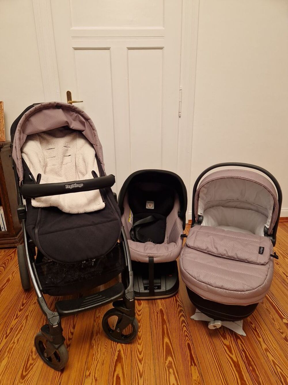 Poussette trio Peg Perego Pu�riculture