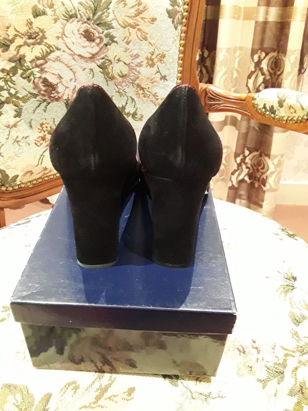 Escarpins en daim noir Chaussures