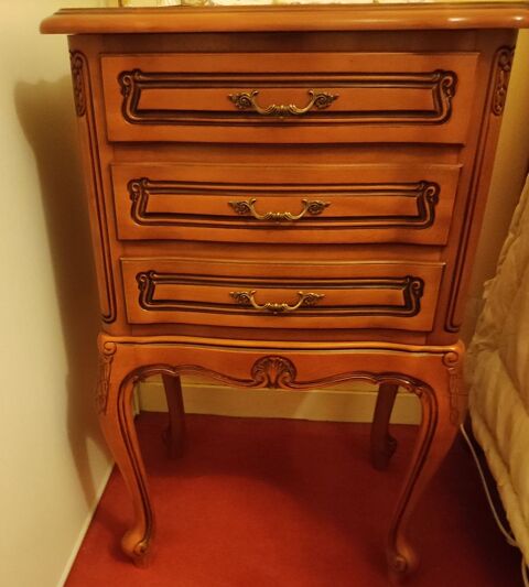 Lit, 2 chevets, sommier et matelas  300 Riorges (42)