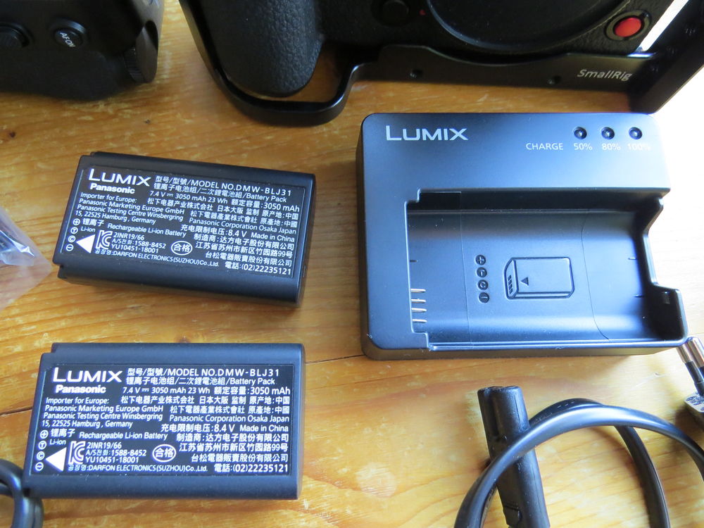 PANASONIC S1H + GRIP + KIT XLR + CAGE + 2 BATTERIES ..... Photos/Video/TV