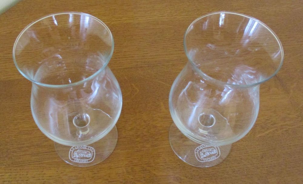 2 verres vin vougeot Décoration