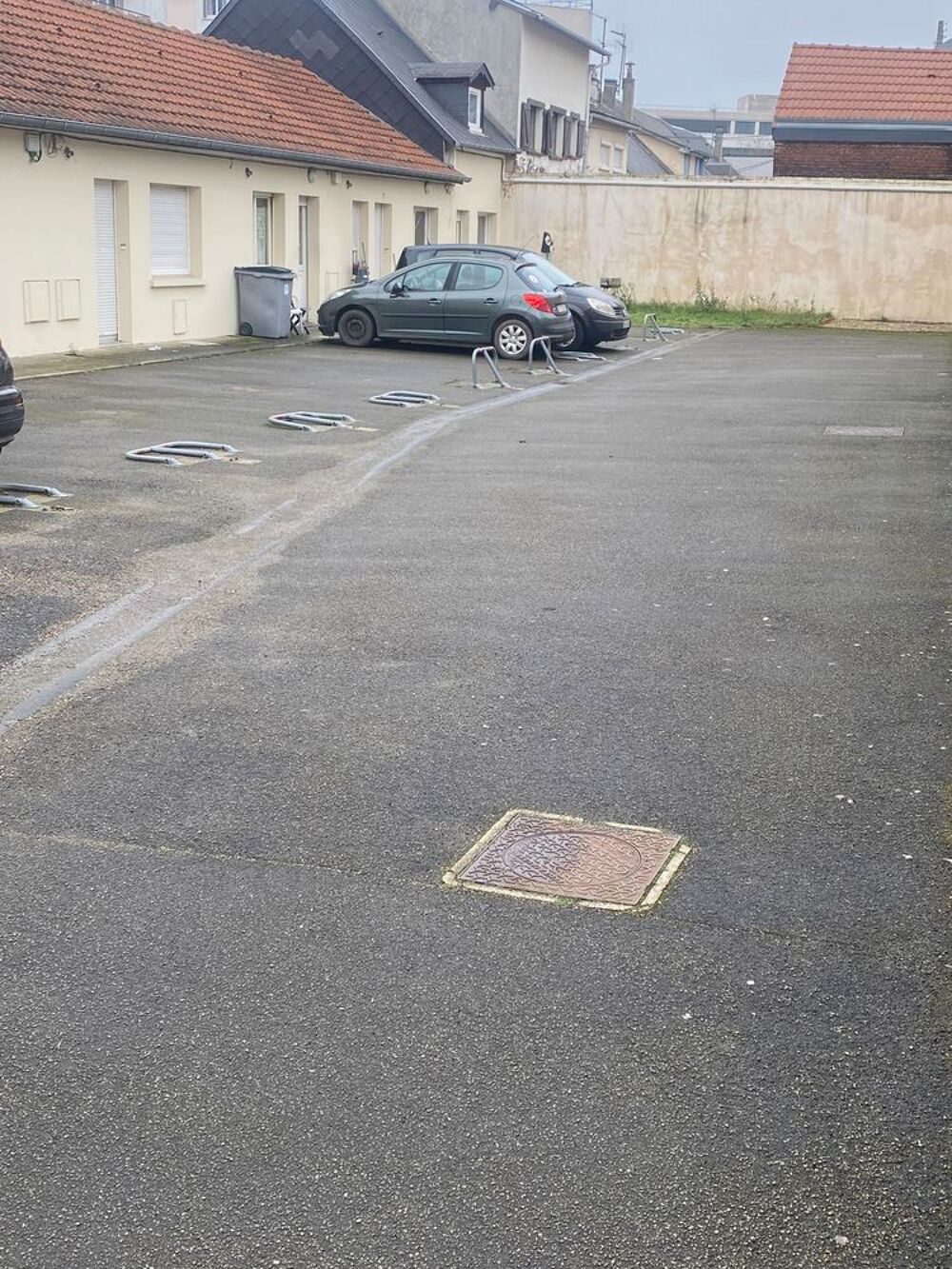 Location Parking/Garage Place de Parking rue Mridienne Rouen