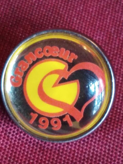 Pin's grancoeur 1991 2 Avermes (03)