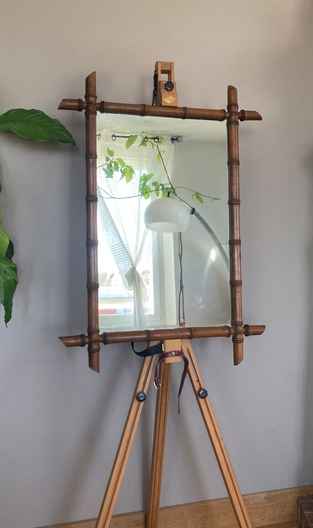 Grand miroir mural en bambou &eacute;poque XIXe Meubles