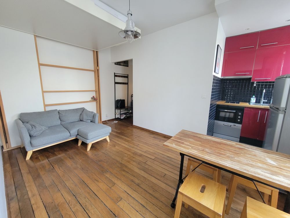 Vente Appartement Paris 75011 2 pièces de 32 m² avec cuisine ouverte et cave. Paris 11