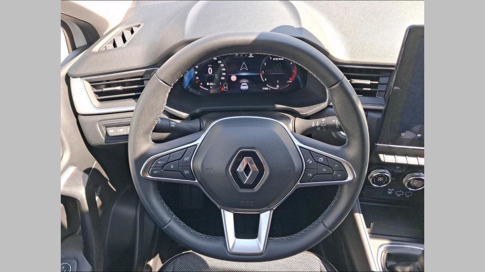 Captur mild hybrid 140 Techno fast track 2024 occasion 91700 Sainte-Genevi&egrave;ve-des-Bois