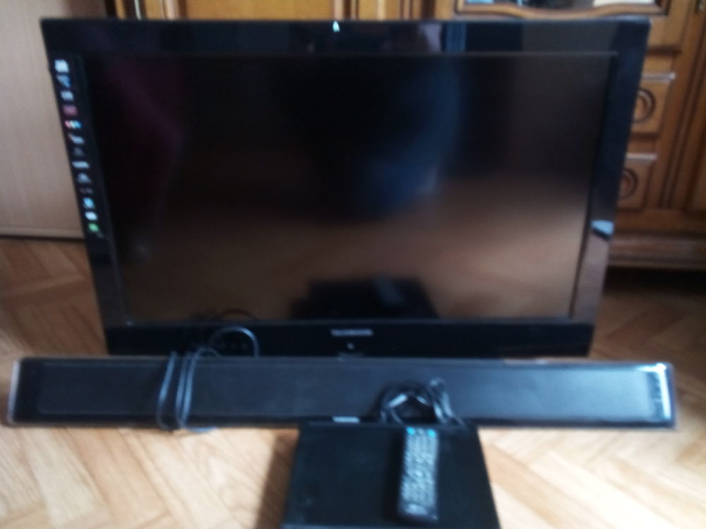 TV 82 cm avec bar de son et lecteur DVD
Audio et hifi