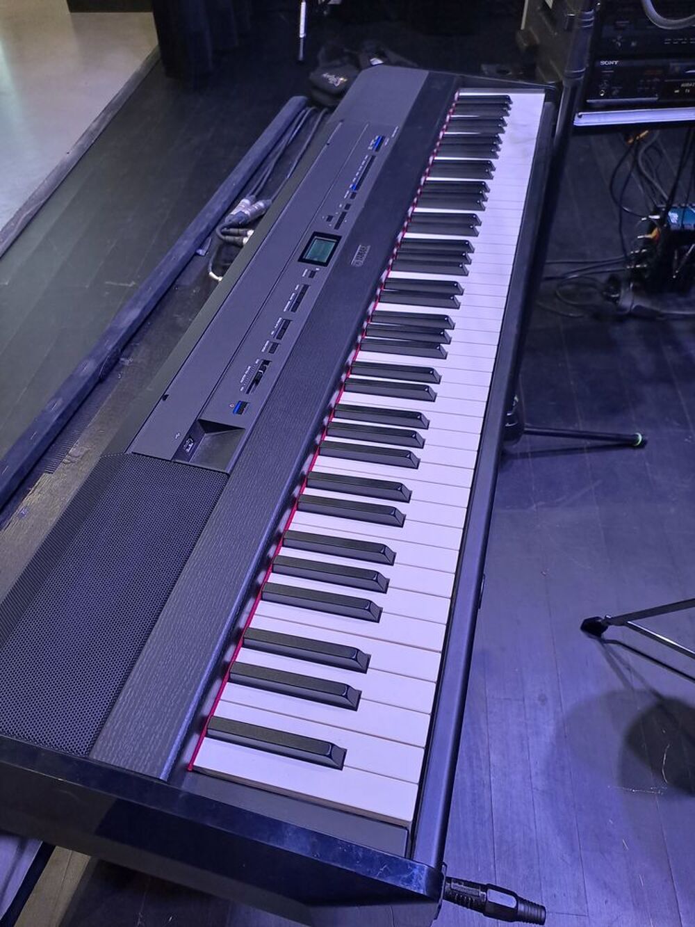 Piano Yamaha P515 Instruments de musique