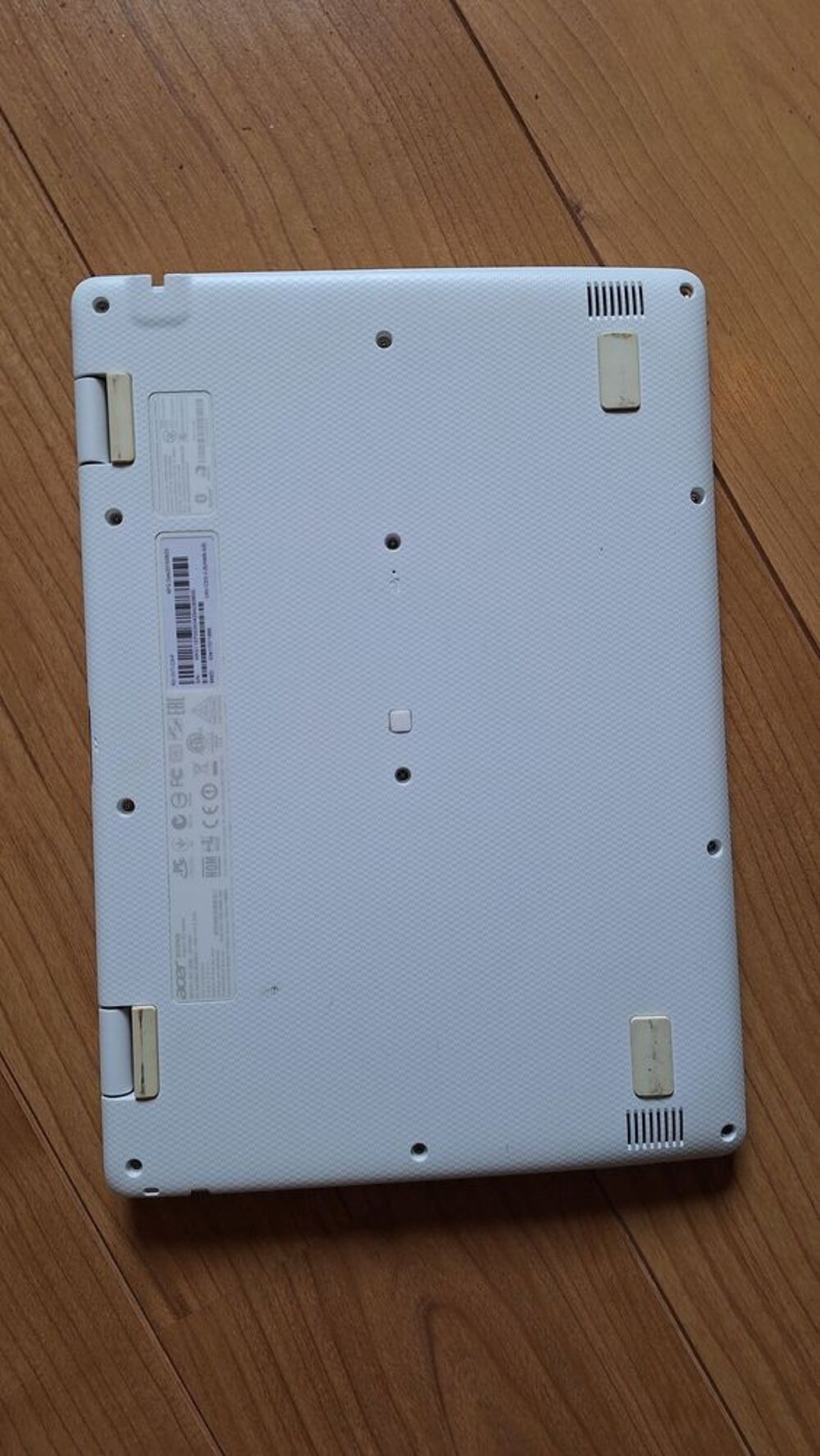 Portable Acer Aspire R3 s&eacute;ries Matériel informatique