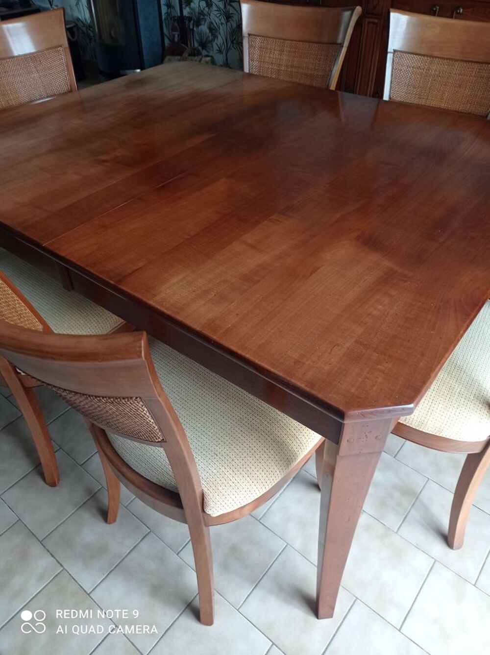 Table de salle &agrave; manger en merisier Meubles