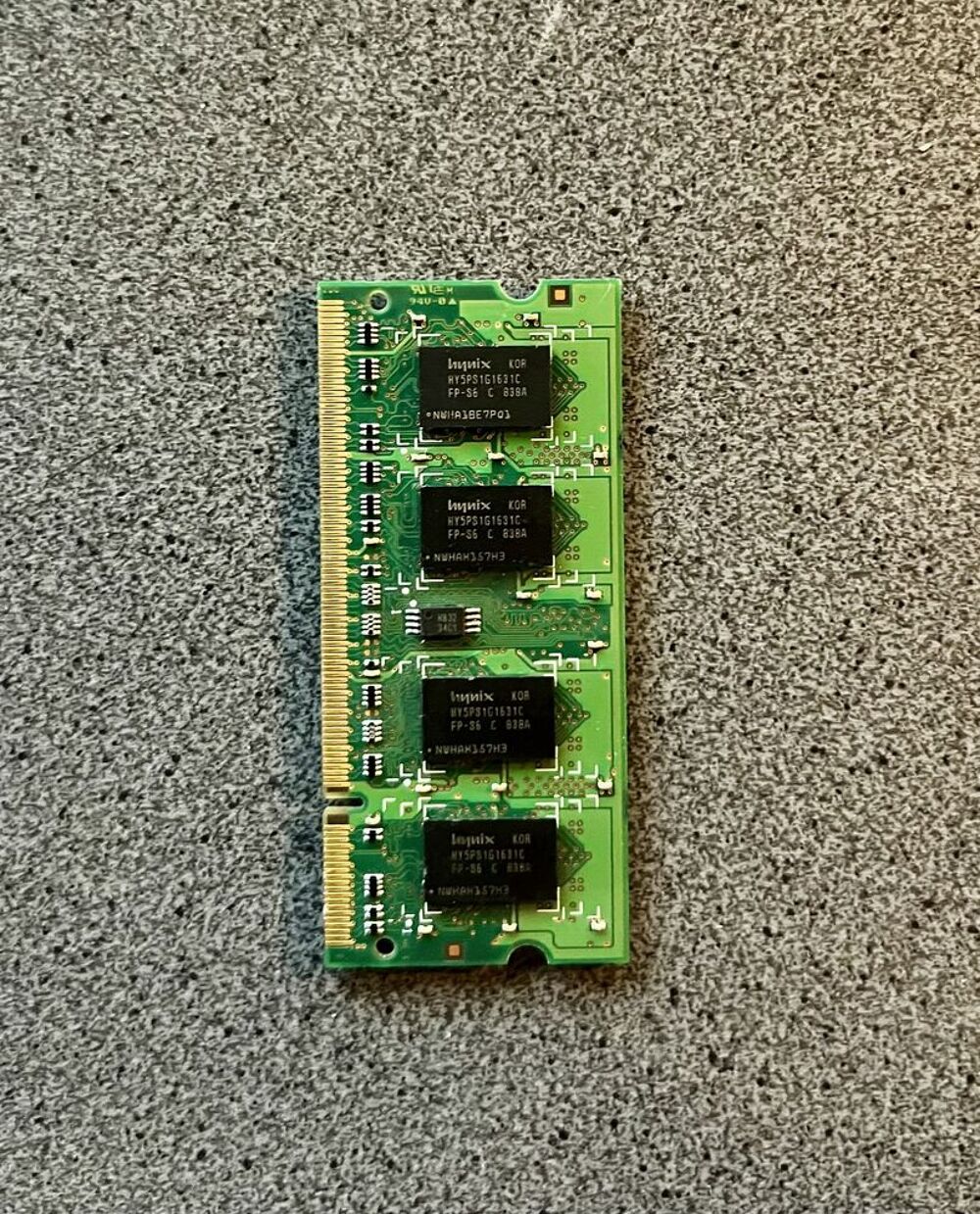 SK Hynix M&eacute;moire vive RAM 1Go - DDR2 SDRAM PC2-6400S -800Mhz Matériel informatique