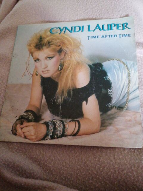 Vinyle 45 tours Cyndi Lauper  Time after Time  1983 5 Saint-Yzan-de-Soudiac (33)