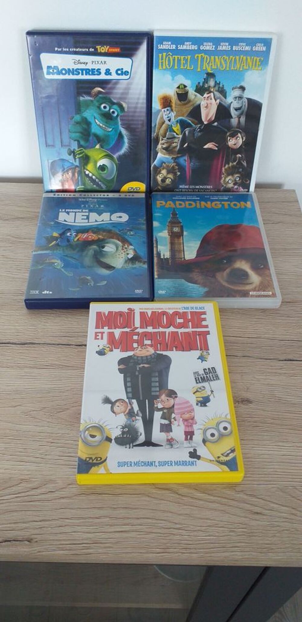 lot de 5 dvds dessin anim&eacute; DVD et blu-ray