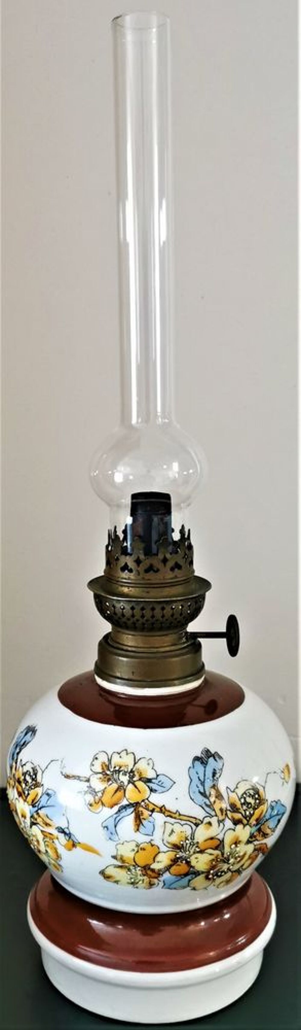 Lampe &agrave; p&eacute;trole hauteur 43cm Dcoration