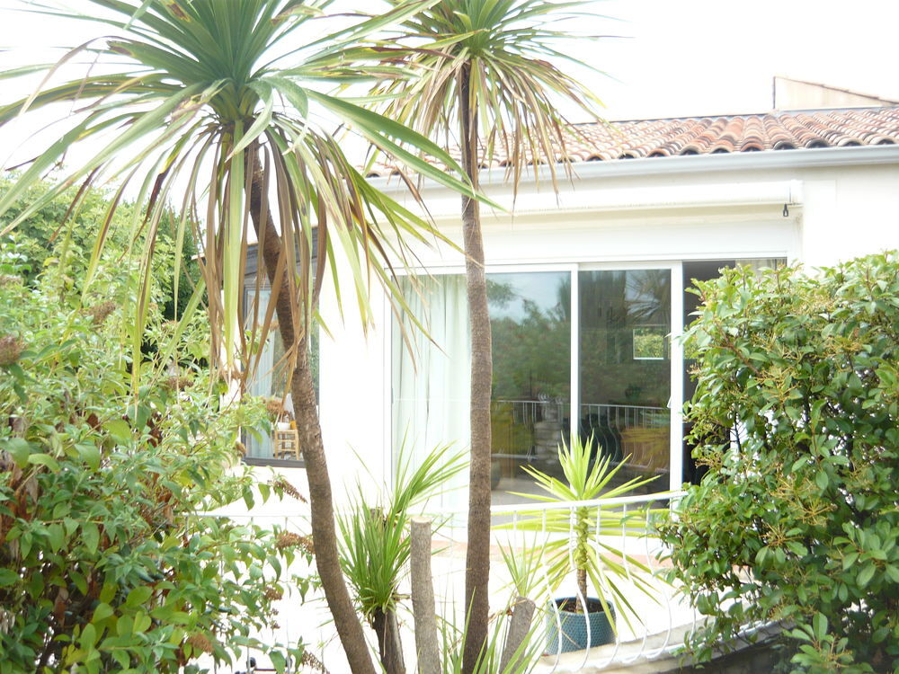 Vente Maison MAISON DE 5 PIECES  106 m2  A VELAUX 13 Velaux