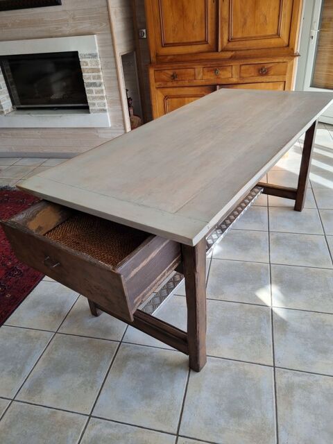 Table de salle � manger 
180 Gujan-Mestras (33)