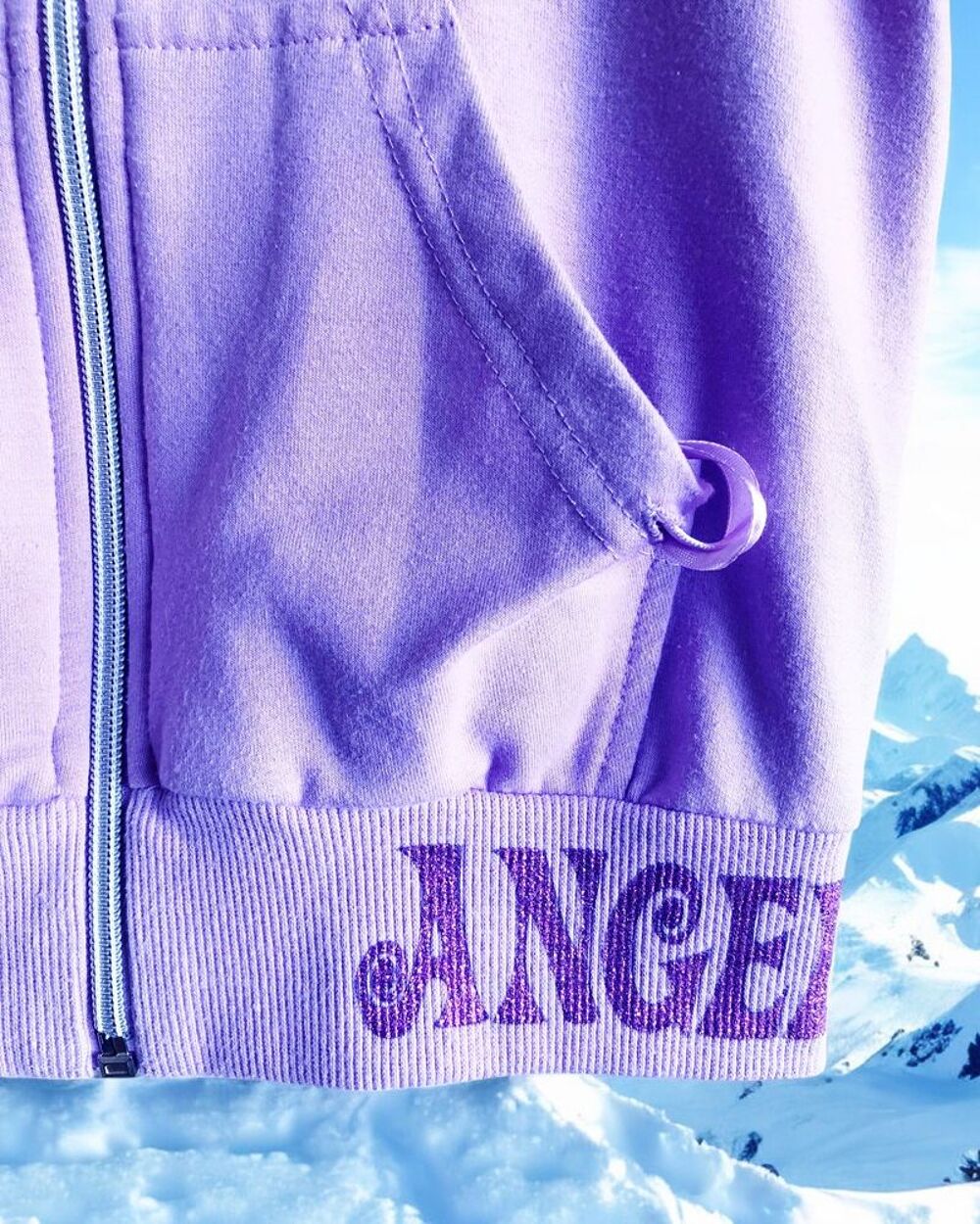 GILET A CAPUCHE TYPE SWEAT FILLE AVEC FANTAISIES TBE 8A Vêtements enfants