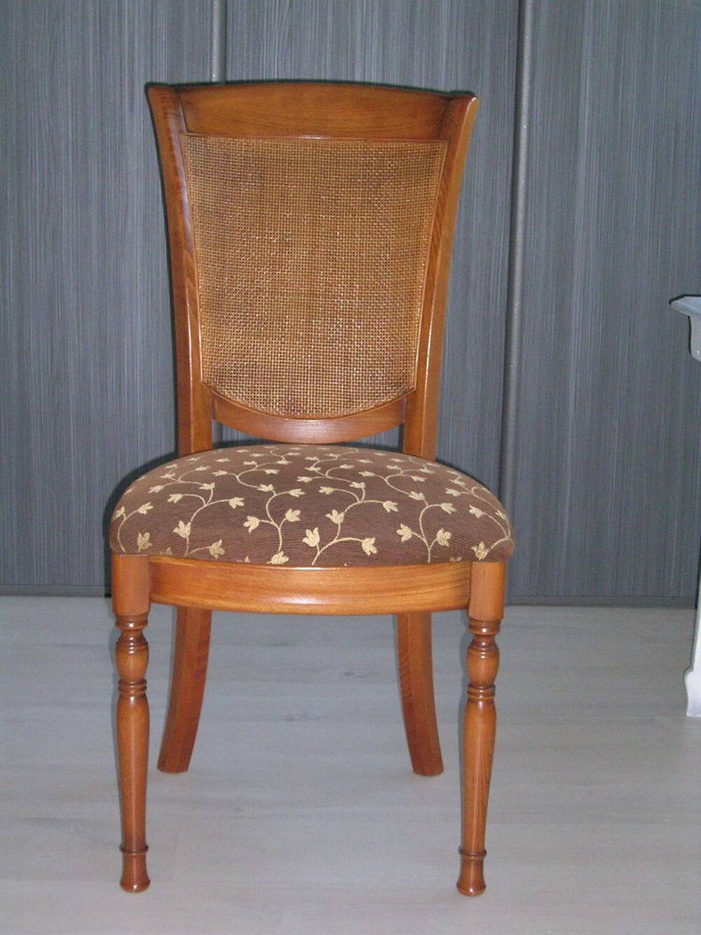 Chaise H&ecirc;tre massif Meubles