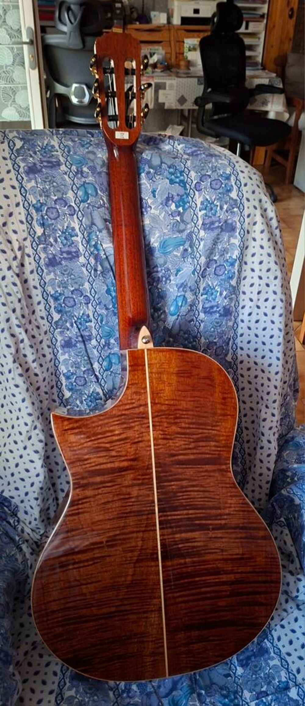 Guitare classique &eacute;lectro-acoustique La Mancha Instruments de musique