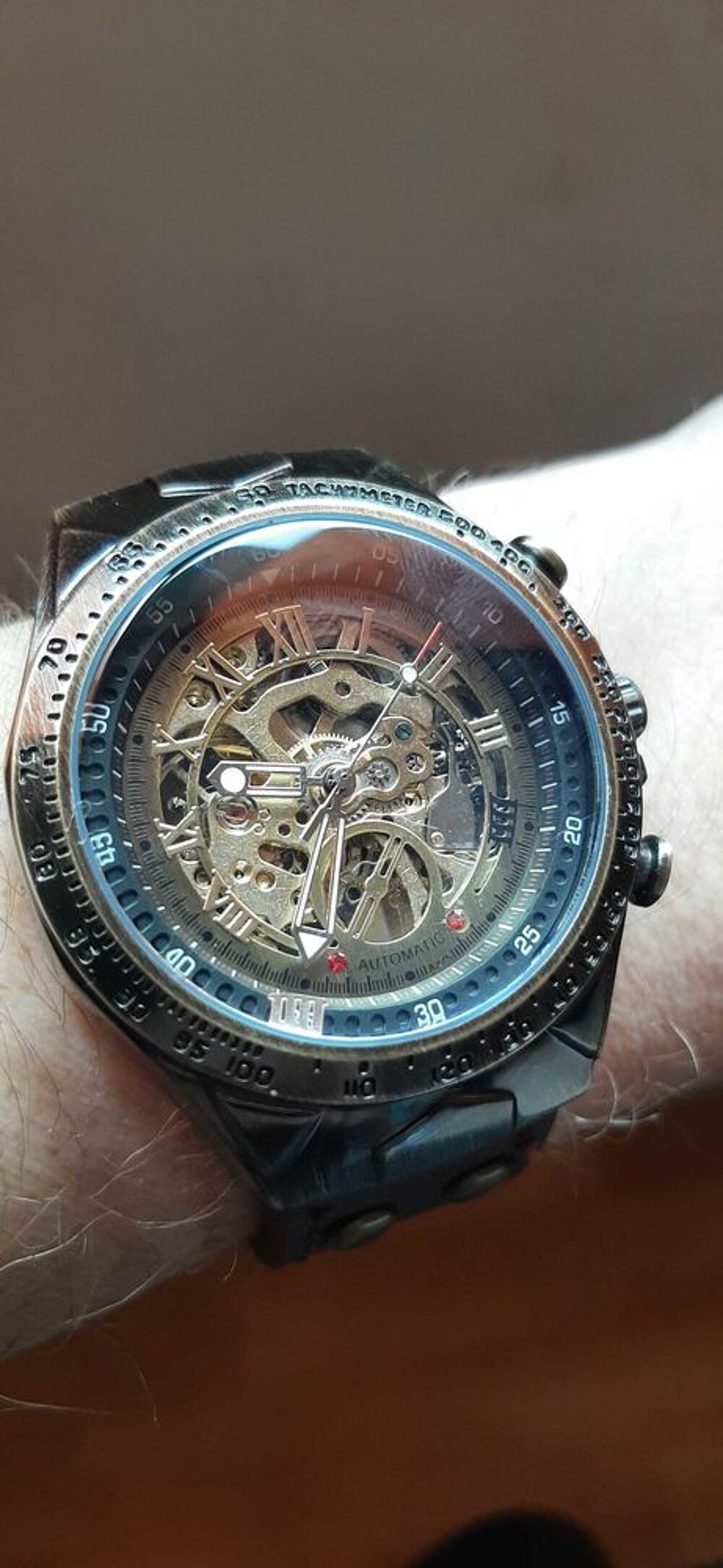 montre m&eacute;canique automatique tourbillon &agrave; dos creux Bijoux et montres