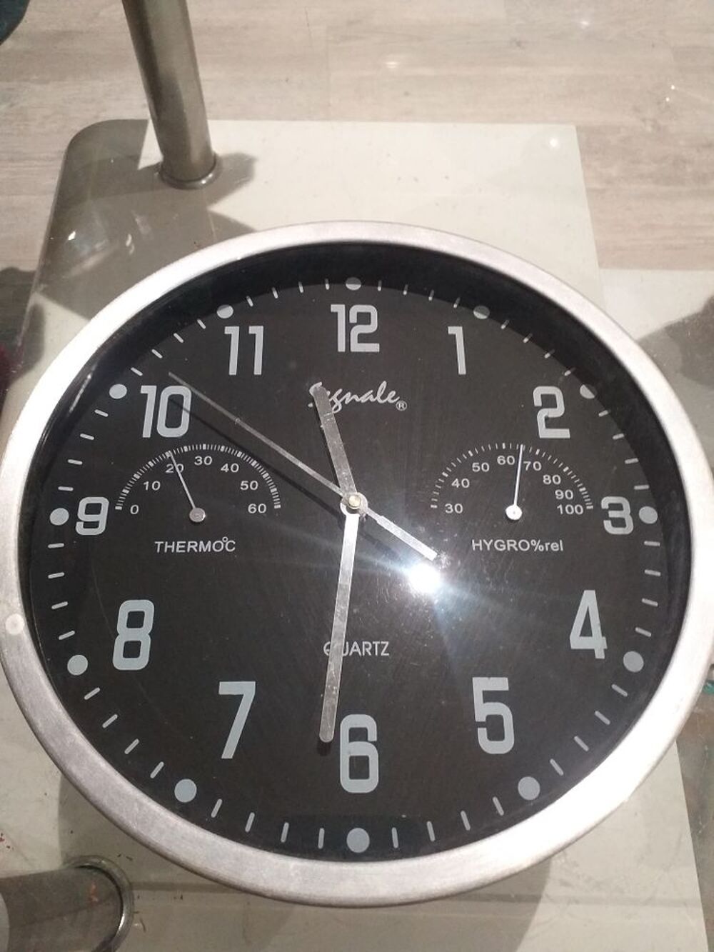horloge murale en inox 22 centimetres de circonf&eacute;rence Décoration