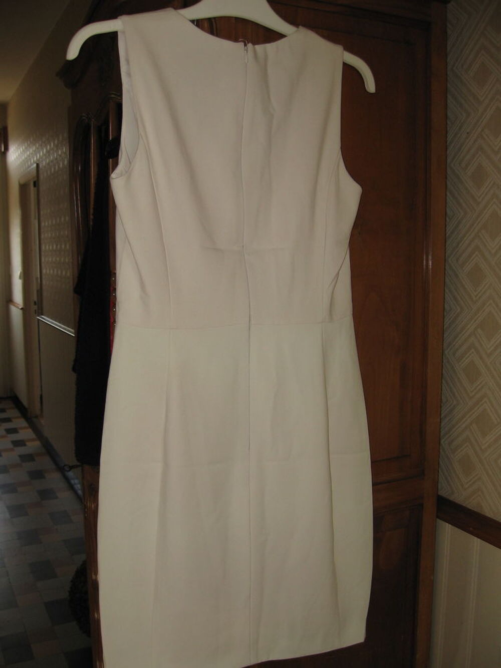 Robe courte blanche Vêtements