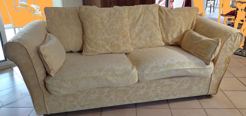 Canap&eacute; trois places d&eacute;houssables jaune paille Meubles
