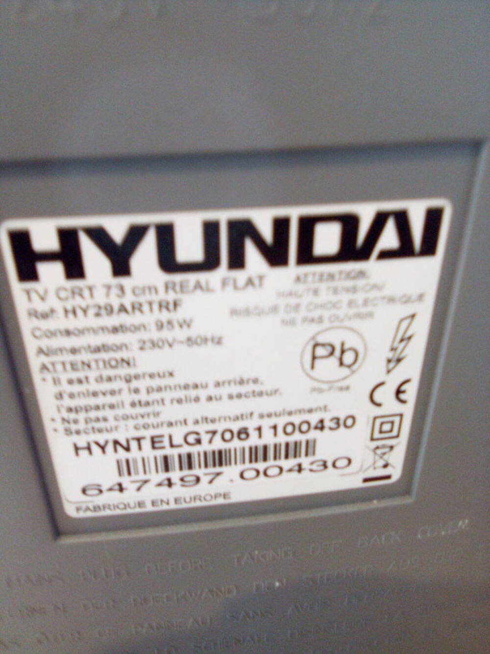 T&eacute;l&eacute;vison Hyundai 73 cm avec d&eacute;codeur externe Photos/Video/TV