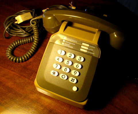 T�l�phone Socotel S63 (Troc possible) 22 Saint-�lix-le-Ch�teau (31)