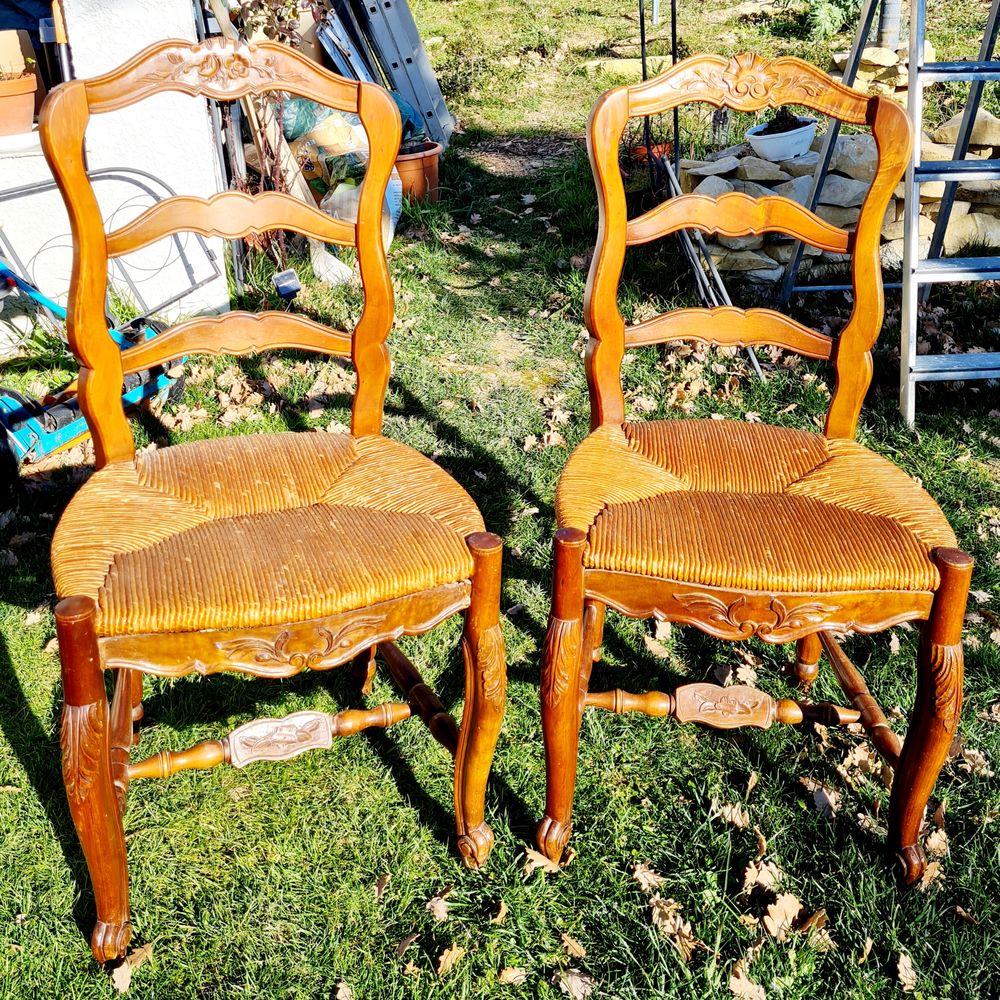 Lot de 4 chaises proven&ccedil;ales, 4 motifs diff&eacute;rents Meubles