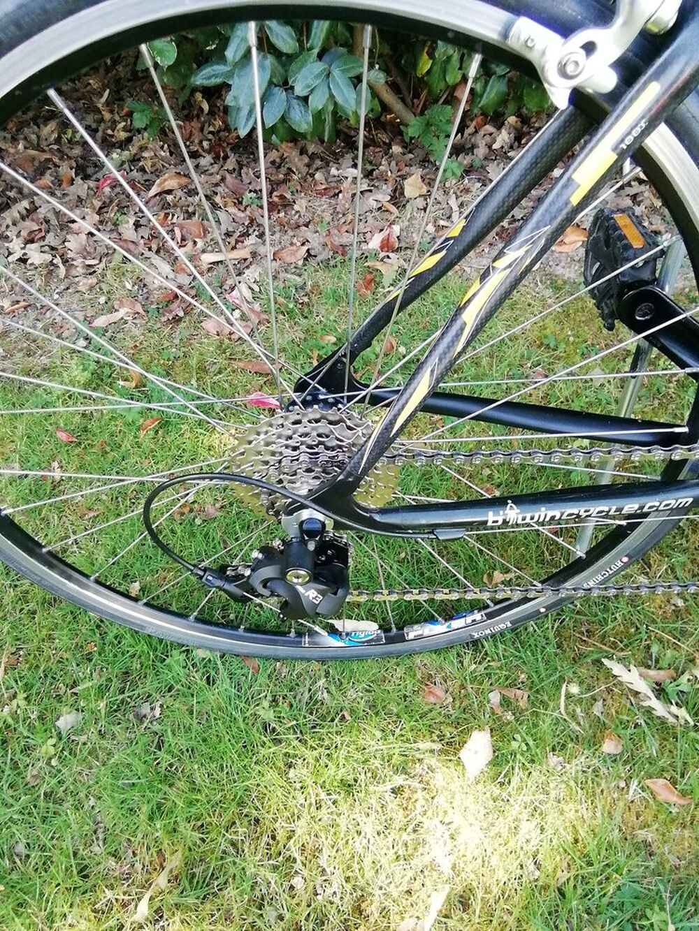 V&eacute;lo route b'twin T. 51 Vélos