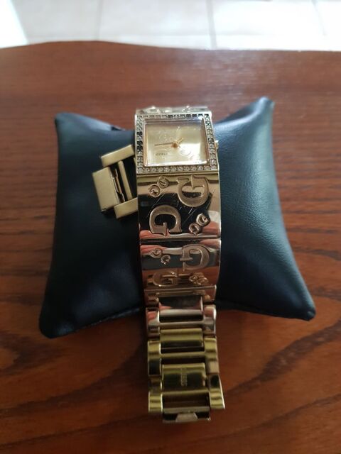 montre femme  GUESS 30 Saint-Jean-d'Angély (17)