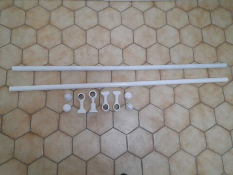 1 TRINGLE  RIDEAUX en BOIS 5 ragny (95)