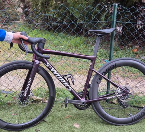 V�lo tarmac s-works neuf 9500 Apt (84)