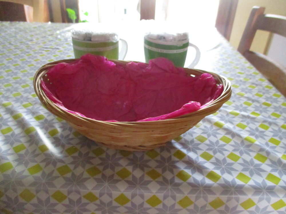 2 bols &agrave; tisane + corbeille en osier NEUF Décoration
