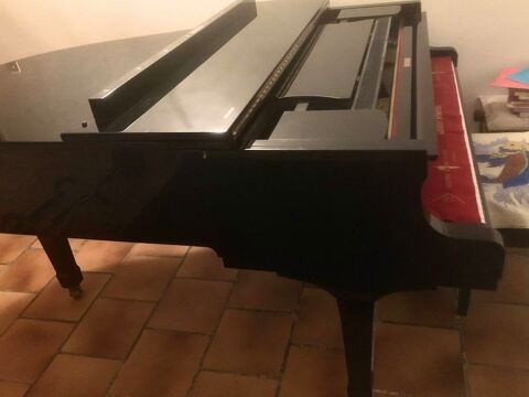 Piano 1/4 de queue YAMAHA G3 laqu� noir 11000 Toulouse (31)