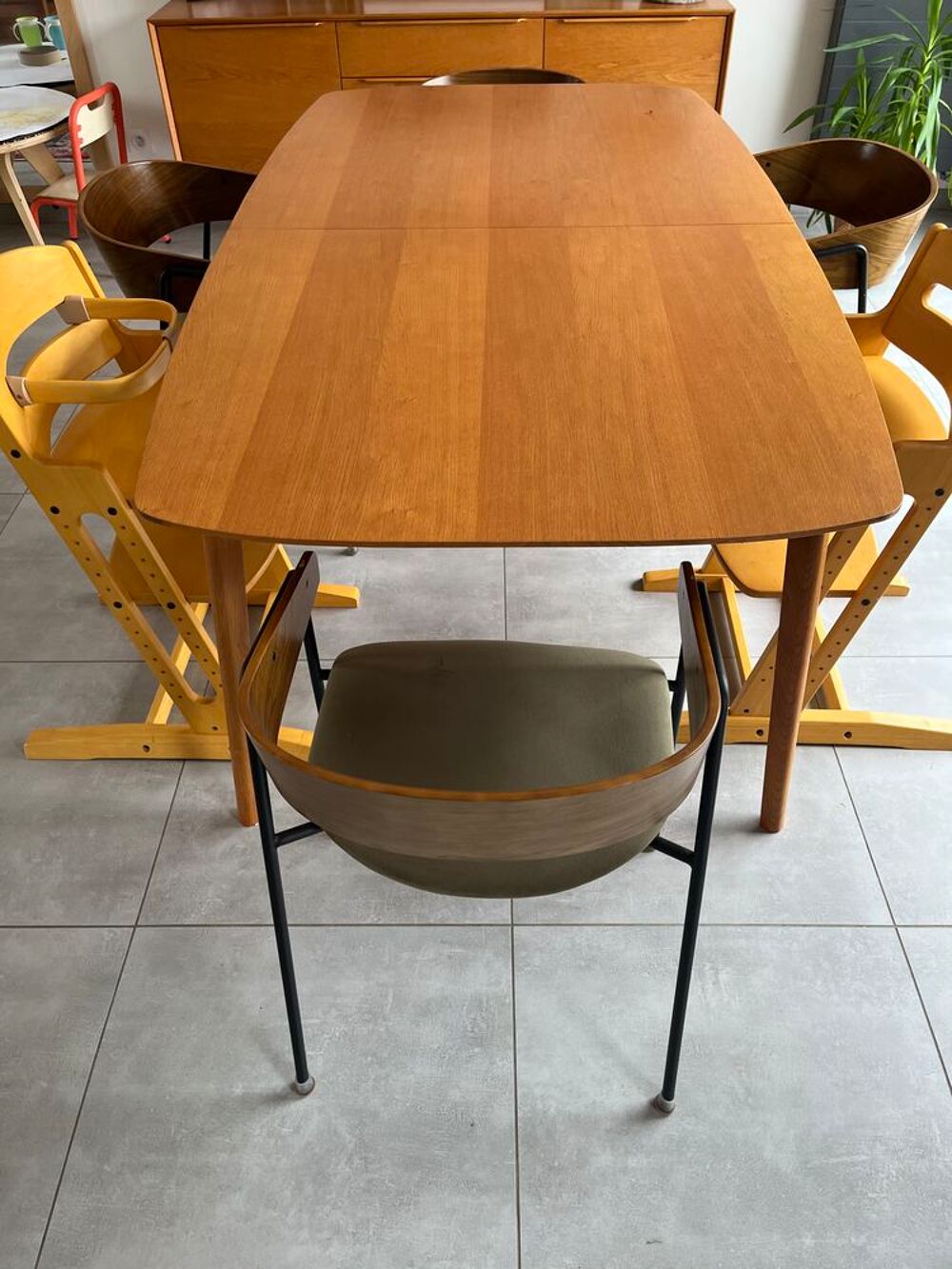 Belle table de salle &agrave; manger 8 - 10 places Meubles