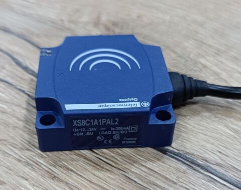 xs8c1a1pal2 Télémécanique capteur inductif 40x40 - 12..24VDC 0 Coublevie (38)