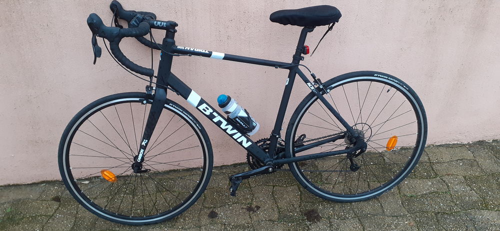 VELO ROUTE BTWIN Vélos