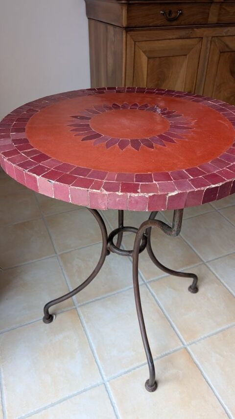 TABLE EN MOSAIQUE La Séguinière (49)